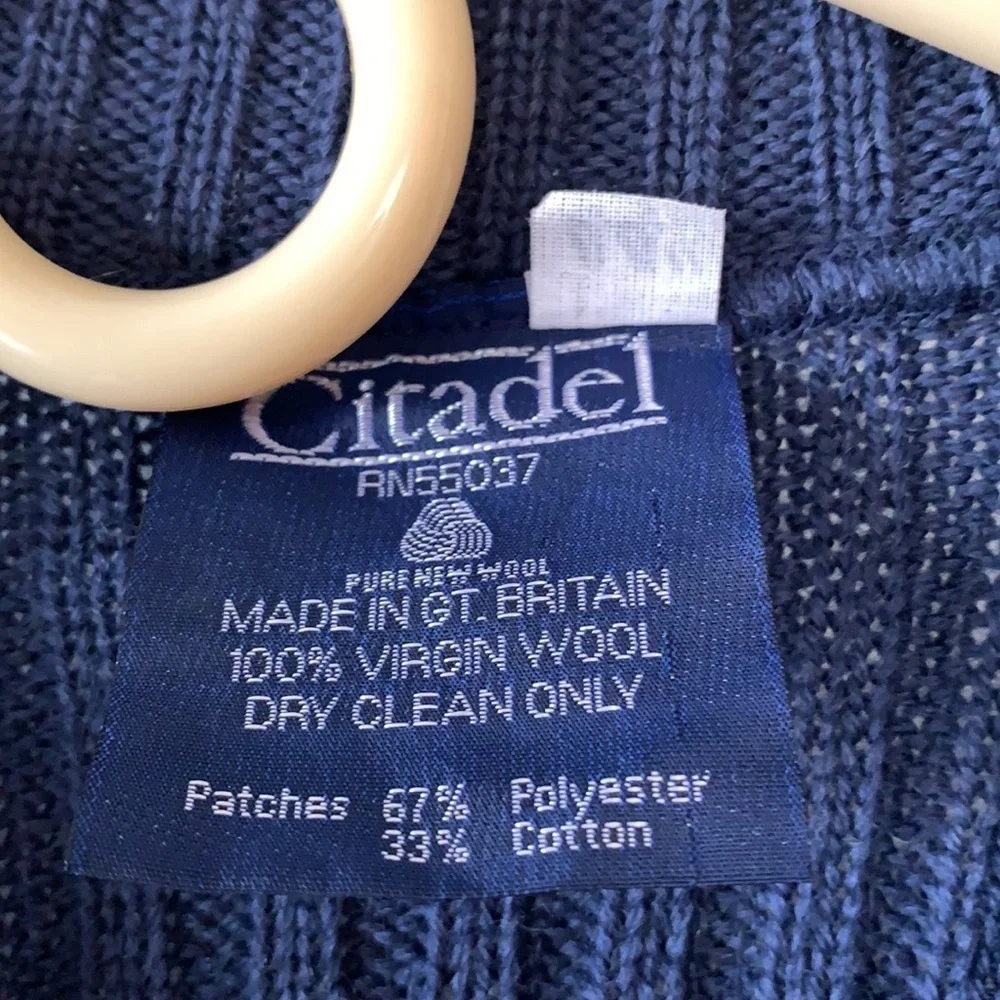 Citadel Vintage Ribbed Virgin Wool V Neck Sweater M